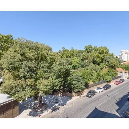 アパート Houze Spacious 4-Bedroom Flat Near Lisbon Zoo